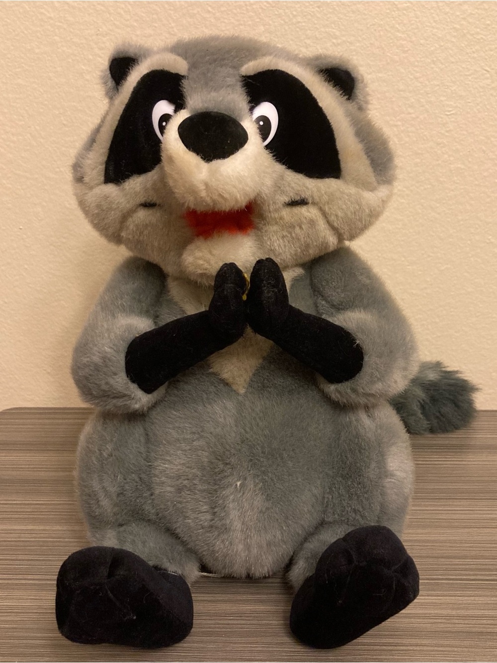 Vintage 90’s Disney Pocahontas Meeko